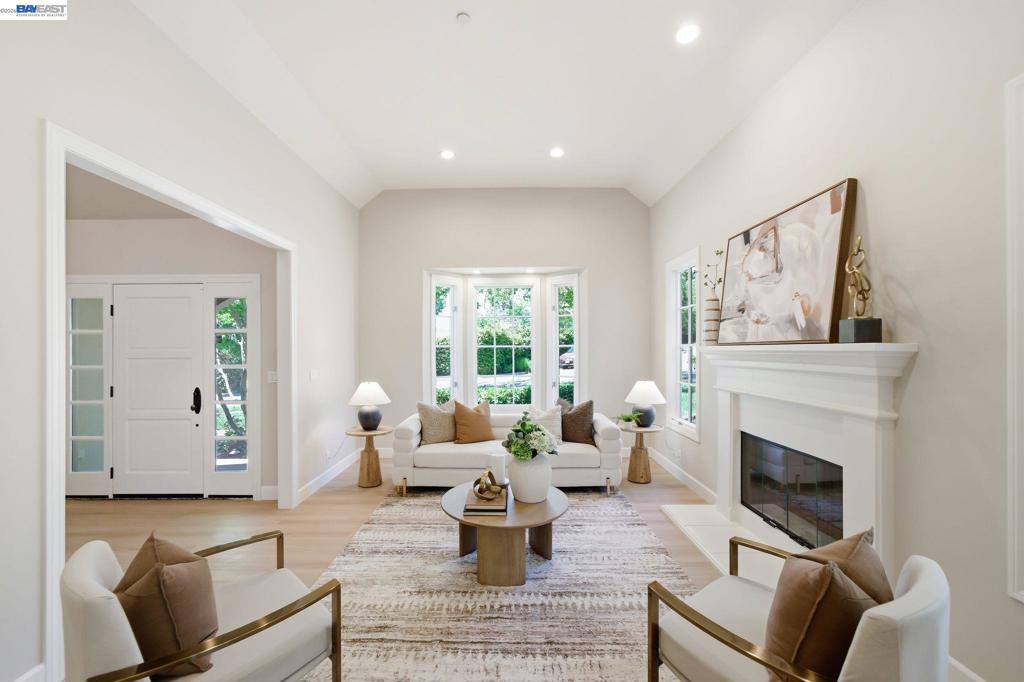 263 Mission Tierra Pl