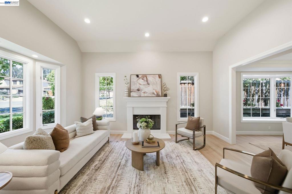 263 Mission Tierra Pl