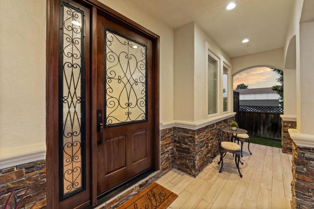 891 E Estates Drive