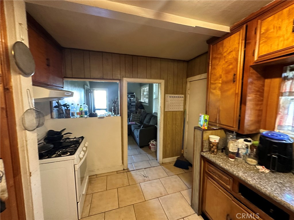 339 W 76th Street
