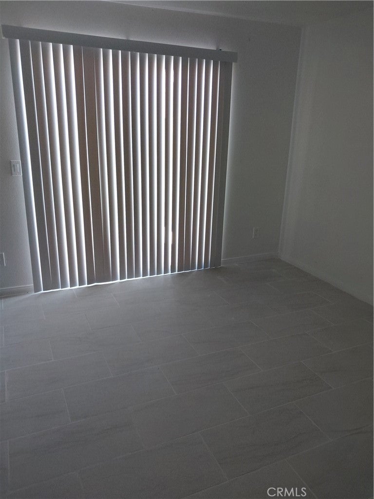 27160 Vista 37