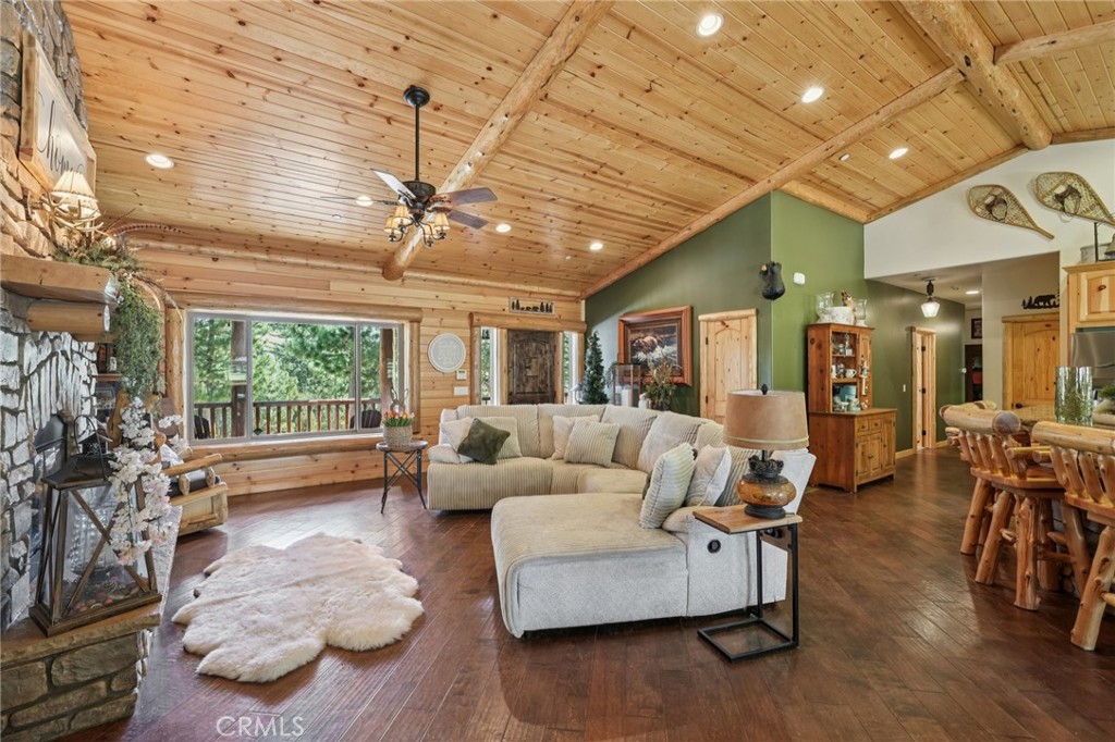 Big Bear City, California, 92314, United States, 4 Bedrooms Bedrooms, ,5 BathroomsBathrooms,Residential,Active,2025635
