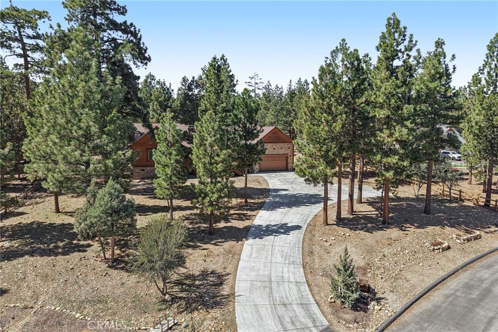 Big Bear City, California, 92314, United States, 4 Bedrooms Bedrooms, ,5 BathroomsBathrooms,Residential,Active,2025635
