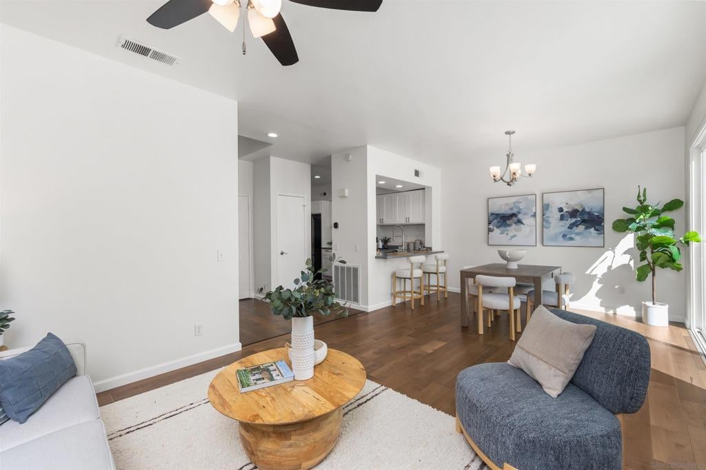 3811 Creststone