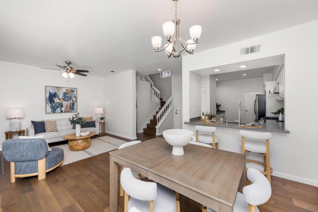 3811 Creststone