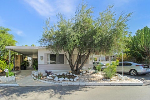 Photo of 26 Diamond E Drive, Palm Desert, CA 92260 (MLS # 219154633DA)