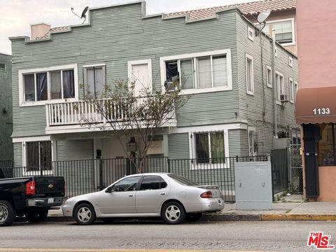 Photo of 1137 S Union Avenue, Los Angeles, CA 90015 (MLS # 26643661)