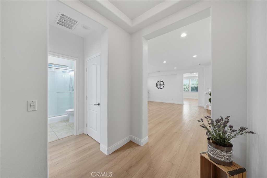 1251 W Marigold Avenue