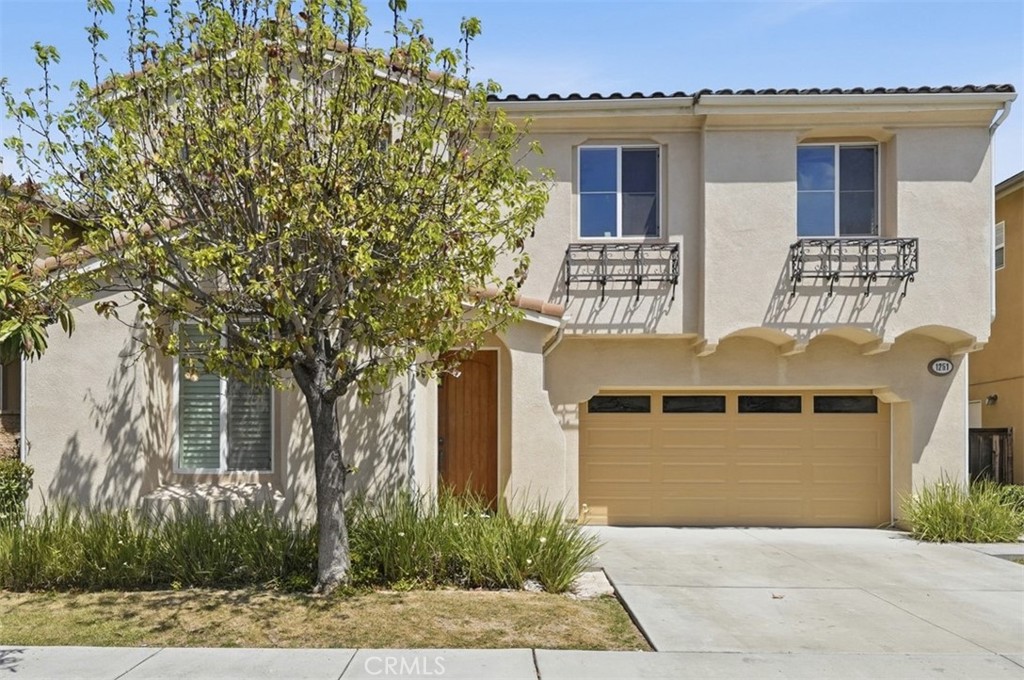 1251 W Marigold Avenue