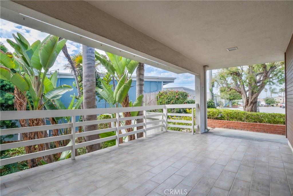 2900 Hermosa View Drive