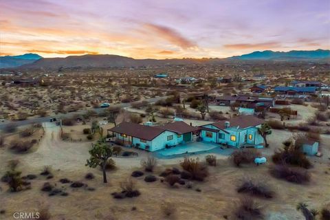 Photo of 59582 Sunflower Drive, Yucca Valley, CA 92284 (MLS # JT25272570)