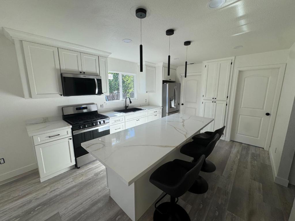 76 Sunset Court