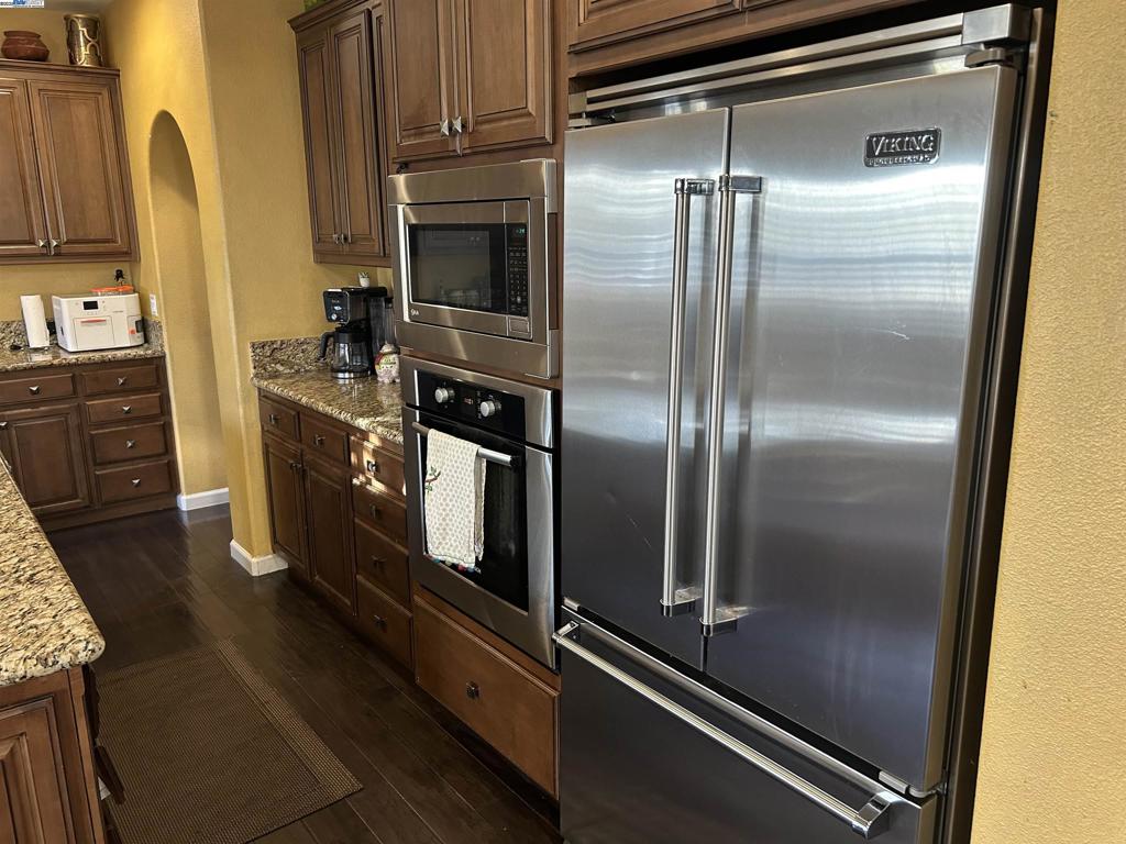 GALE RANCH - Residential