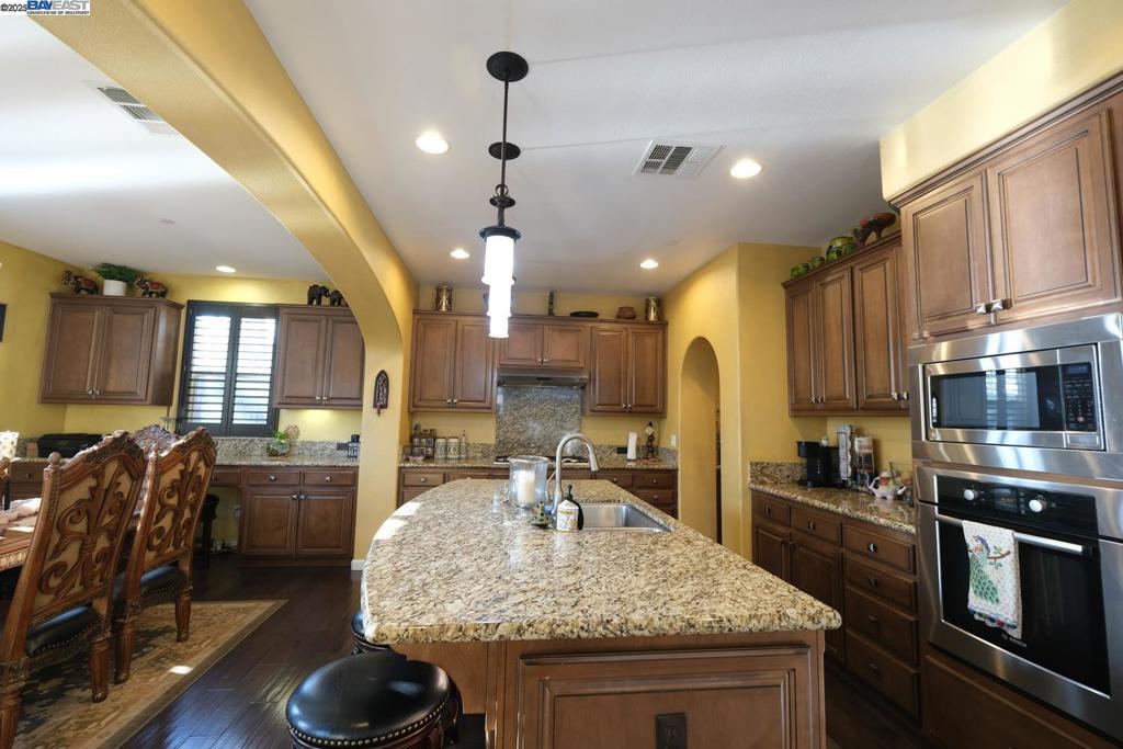 GALE RANCH - Residential