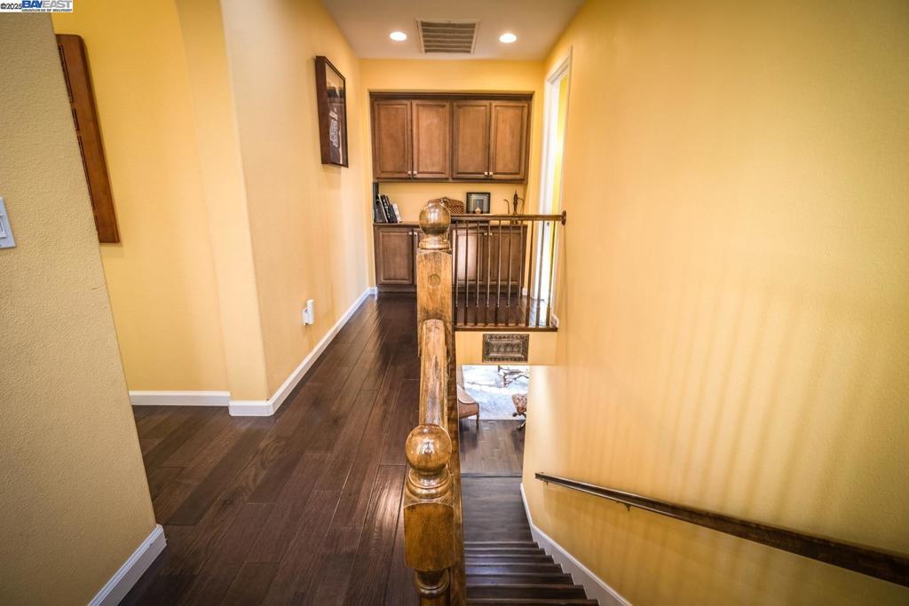 GALE RANCH - Residential