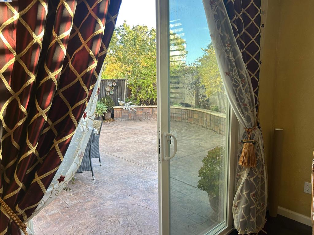 GALE RANCH - Residential