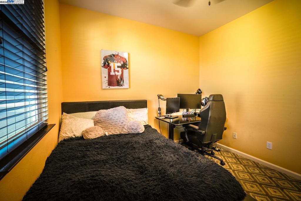 GALE RANCH - Residential