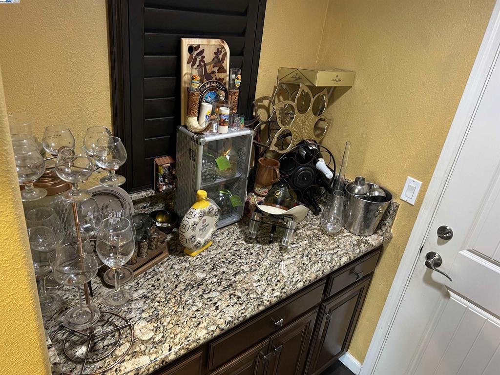 GALE RANCH - Residential