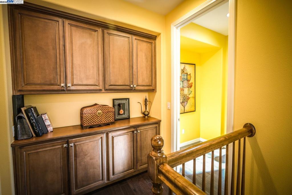 GALE RANCH - Residential