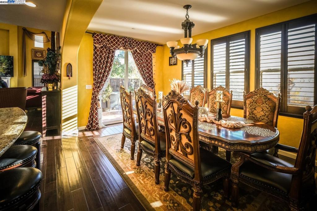 GALE RANCH - Residential