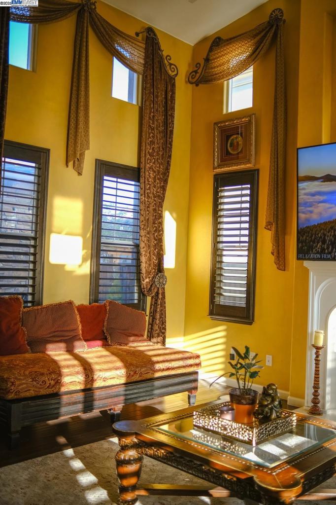 GALE RANCH - Residential