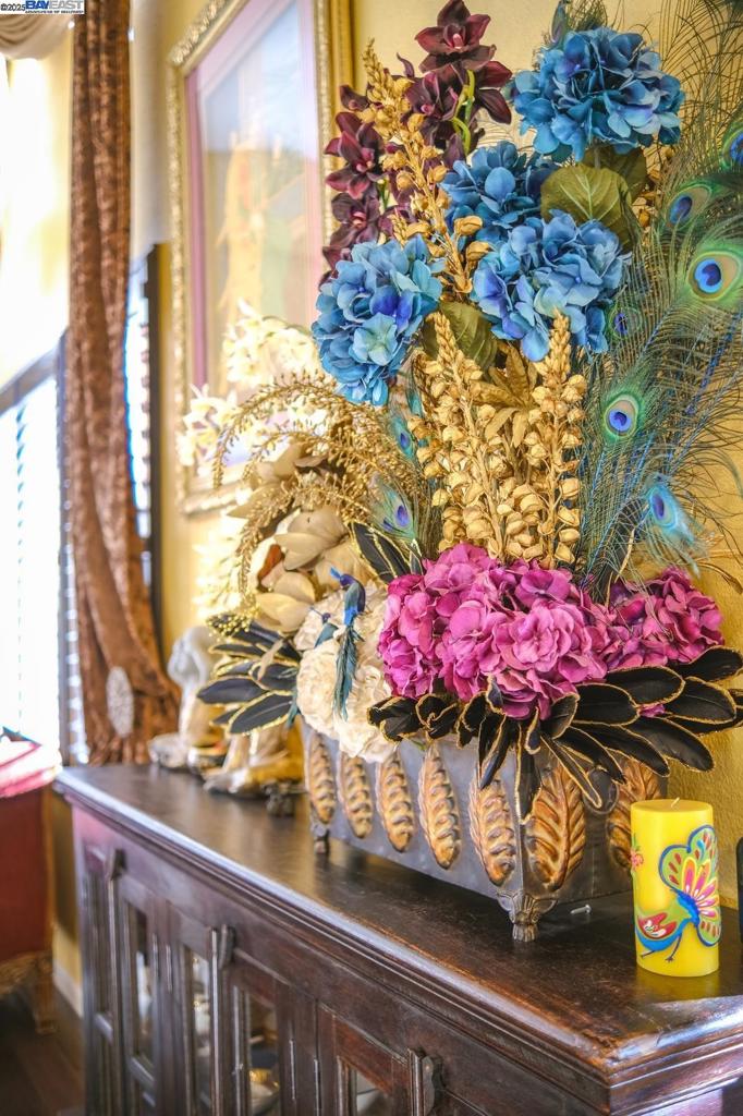 GALE RANCH - Residential