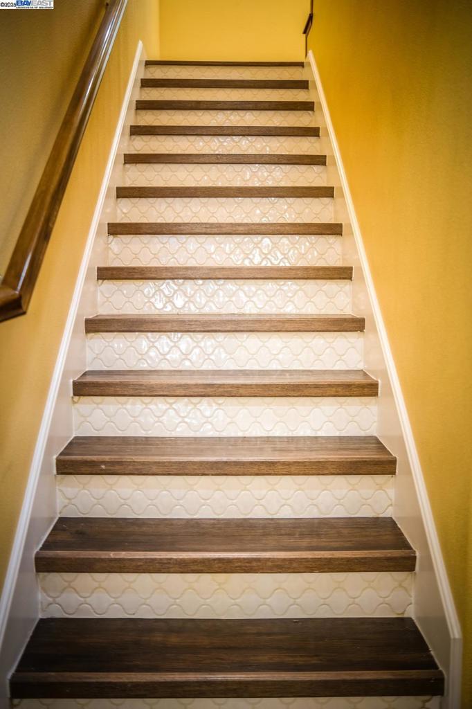 GALE RANCH - Residential