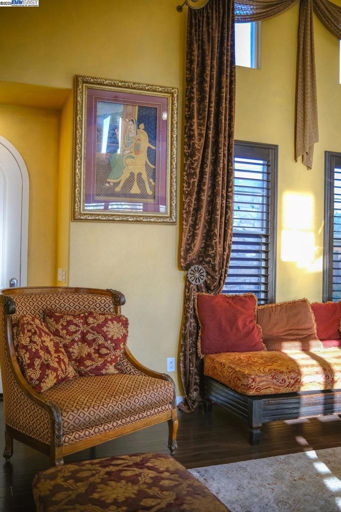 GALE RANCH - Residential