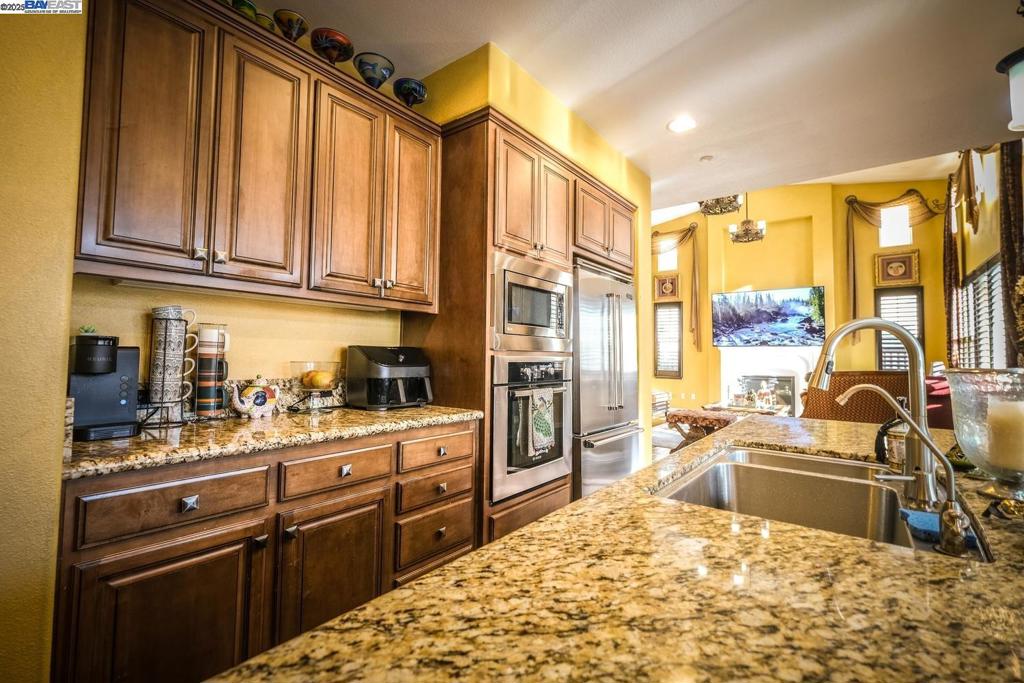 GALE RANCH - Residential