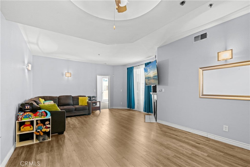 535 Magnolia 419