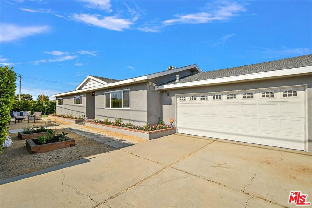 12904 Shoup Avenue
