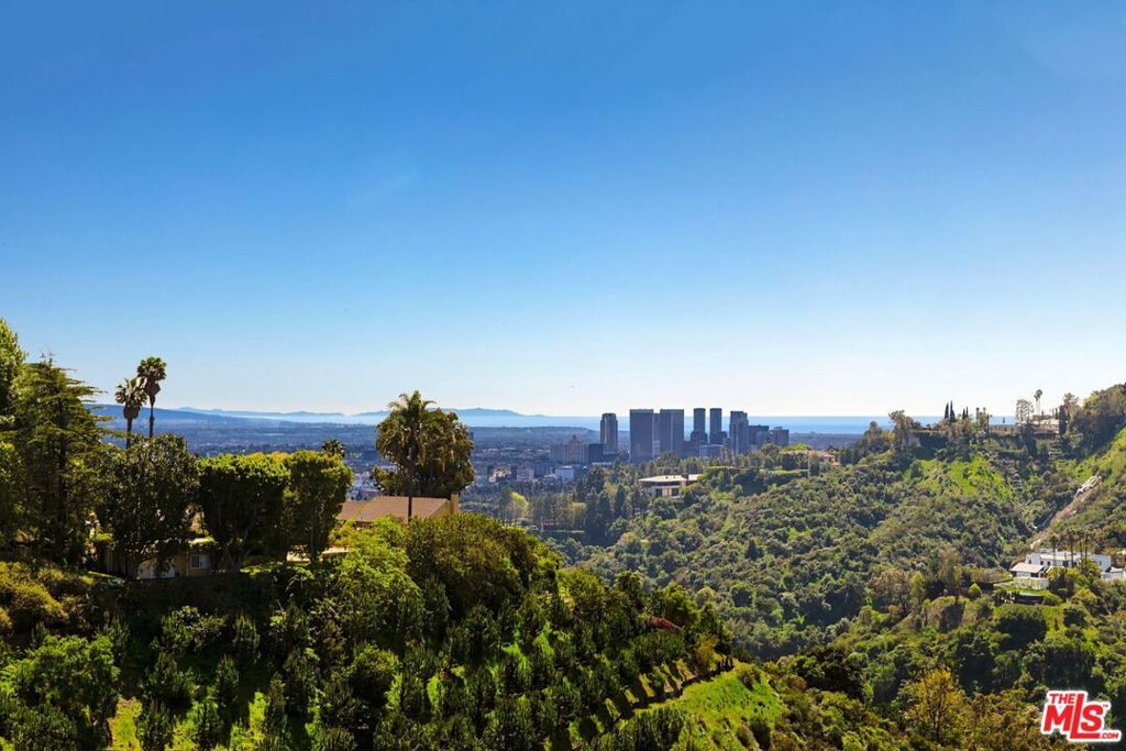 Photo of 1401 Bel Air Road, Los Angeles, CA 90077 (MLS # 25556877)