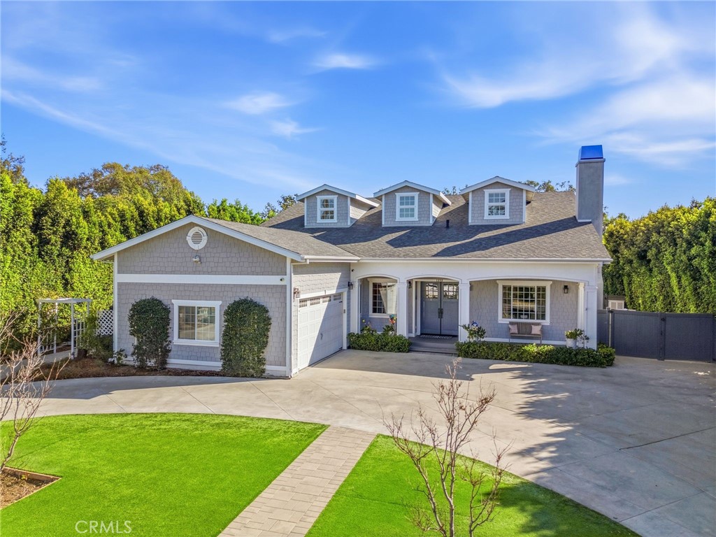 1232 W Valencia Mesa Drive