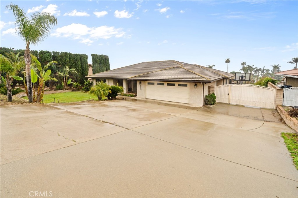 8321 La Senda Road