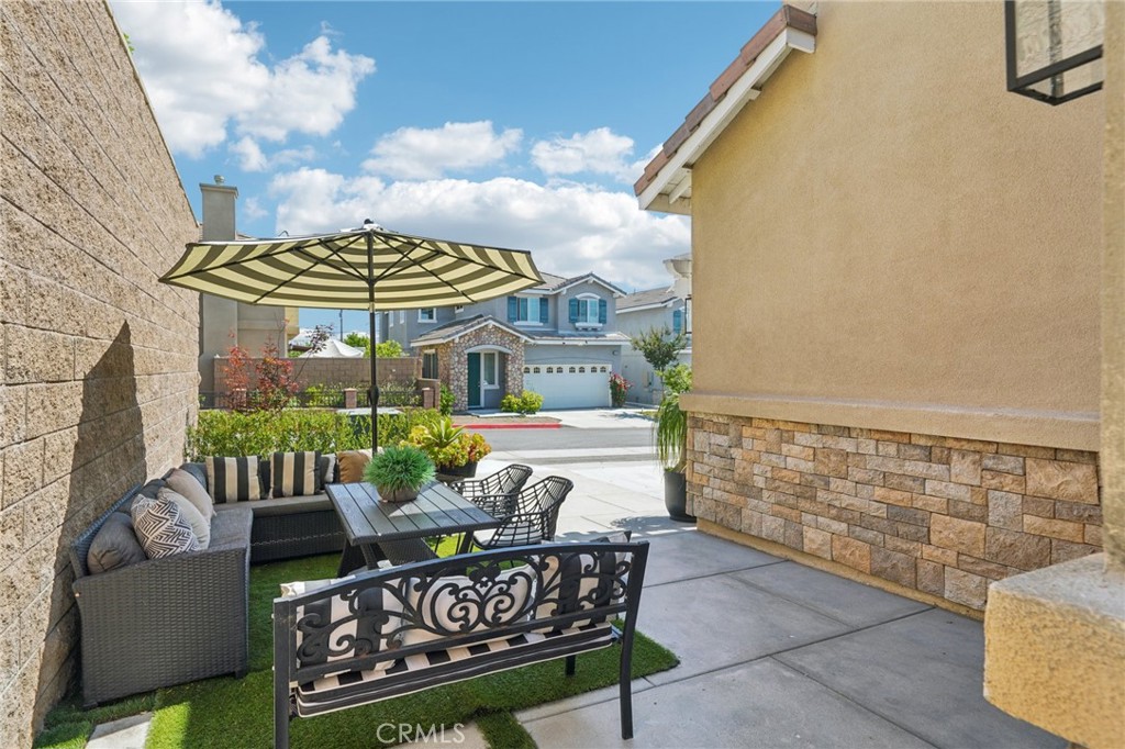 12400 Sarah Court