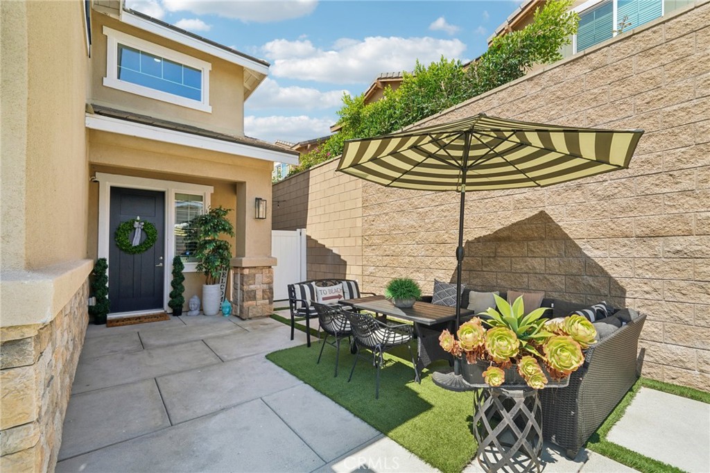 12400 Sarah Court