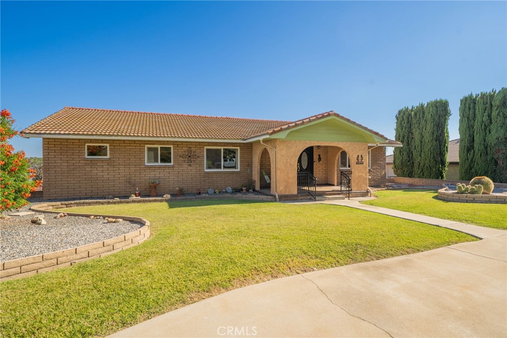 8327 La Senda Road