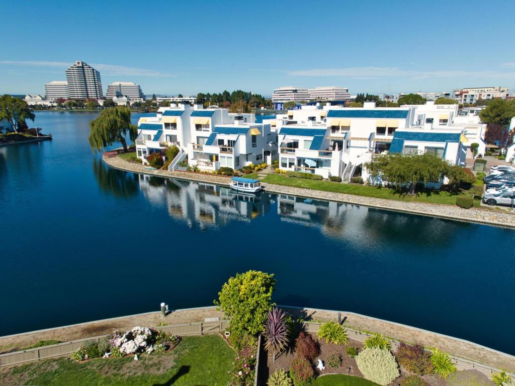 Properties 1 926 Lido Lane