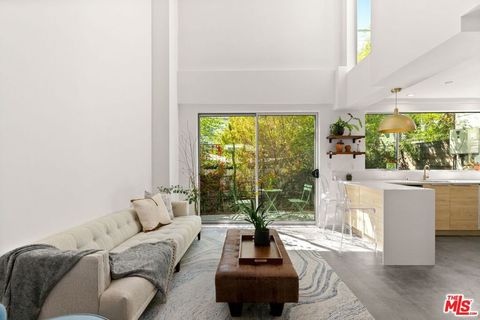 Photo of 1244 14th Street #C, Santa Monica, CA 90404 (MLS # 25577605)