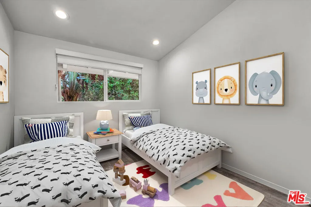 Studio City, California 91604, United States, 4 Bedrooms Bedrooms, ,4 BathroomsBathrooms,Residential,Active,183558