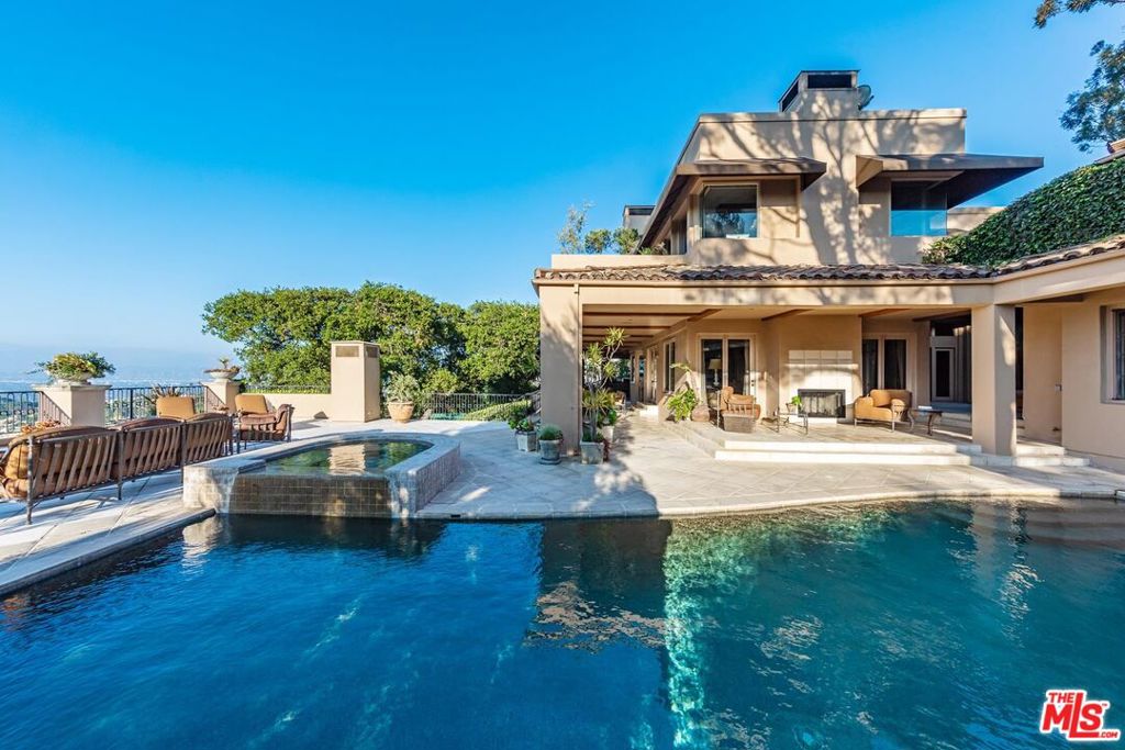 14701 Mulholland Drive, Los Angeles CA 90077