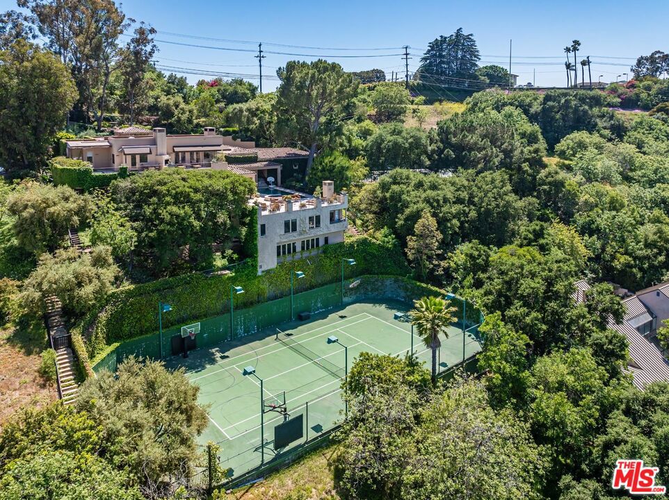14701 Mulholland Drive