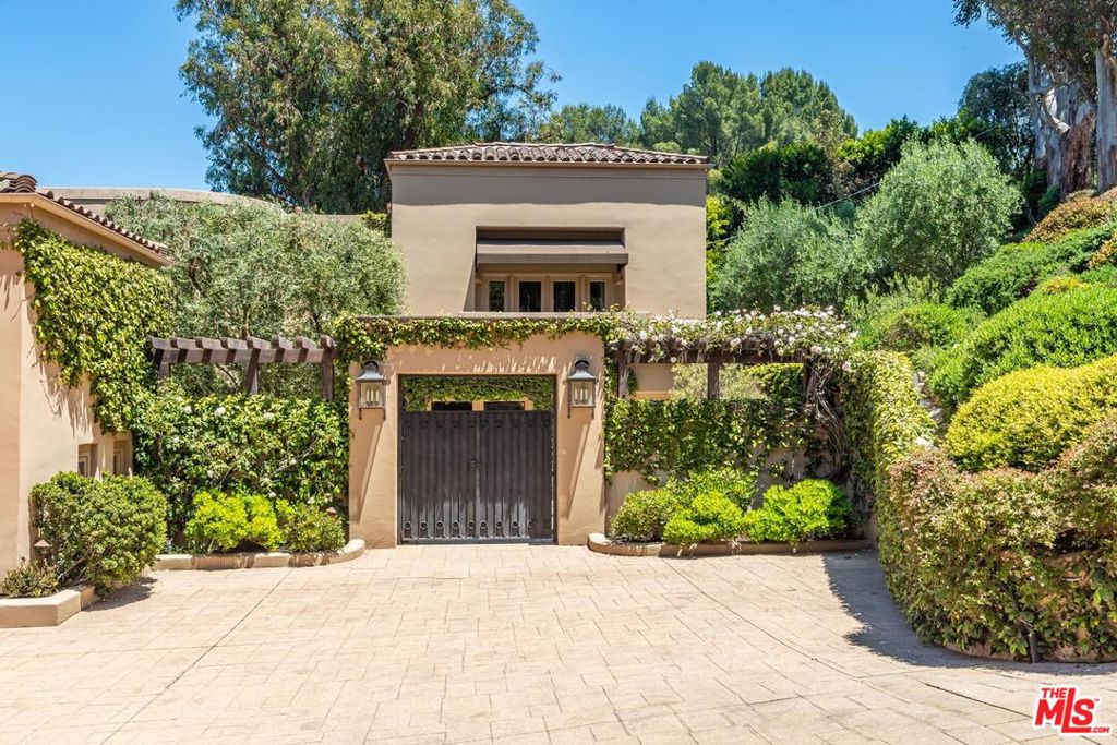 14701 Mulholland Drive