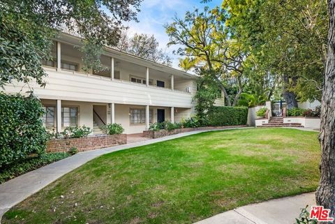 Tiny photo for 11901 W Sunset Boulevard #206, Los Angeles, CA 90049 (MLS # 25626537)