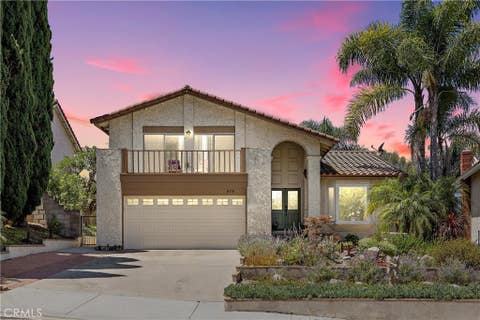 Photo of 979 S Grinnell ST, Anaheim, CA 92807 (MLS # OC26152902)