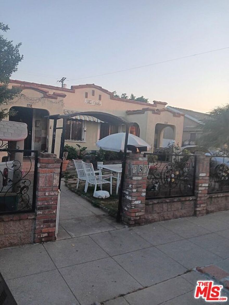 Welcome to a great investment property, This Duplex consists of 2 units in front with very large 1 bedroom, 1 bath each, high ceiling with a very nice open floor plan, also unpermitted ADU with 1 bedroom 1 bath. building will be delivered vacant . Lots parking