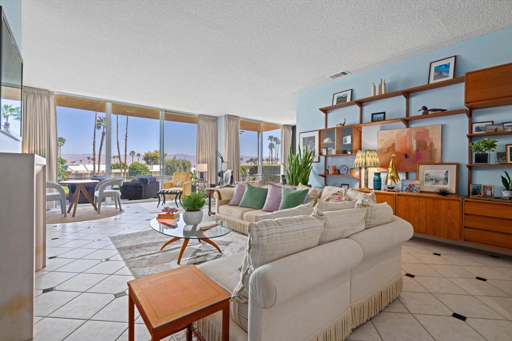 73586 Malabata Drive