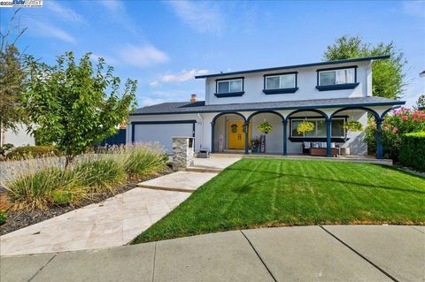 Photo of 5254 Ridgevale Way, Pleasanton, CA 94566 (MLS # 41114374) Photo of 5254 Ridgevale Way, Pleasanton, CA 94566 (MLS # 41114374)