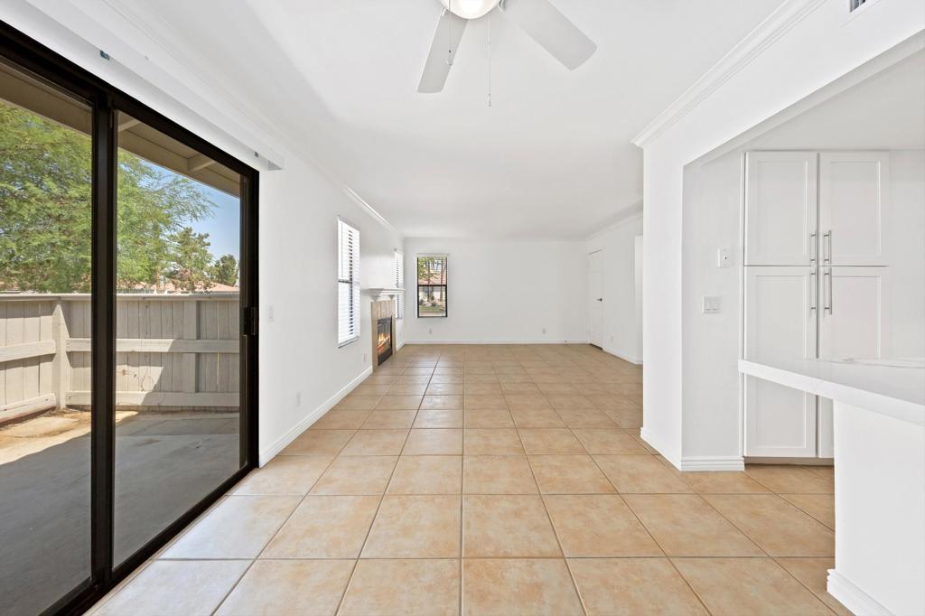 Palm Lakes - Residential