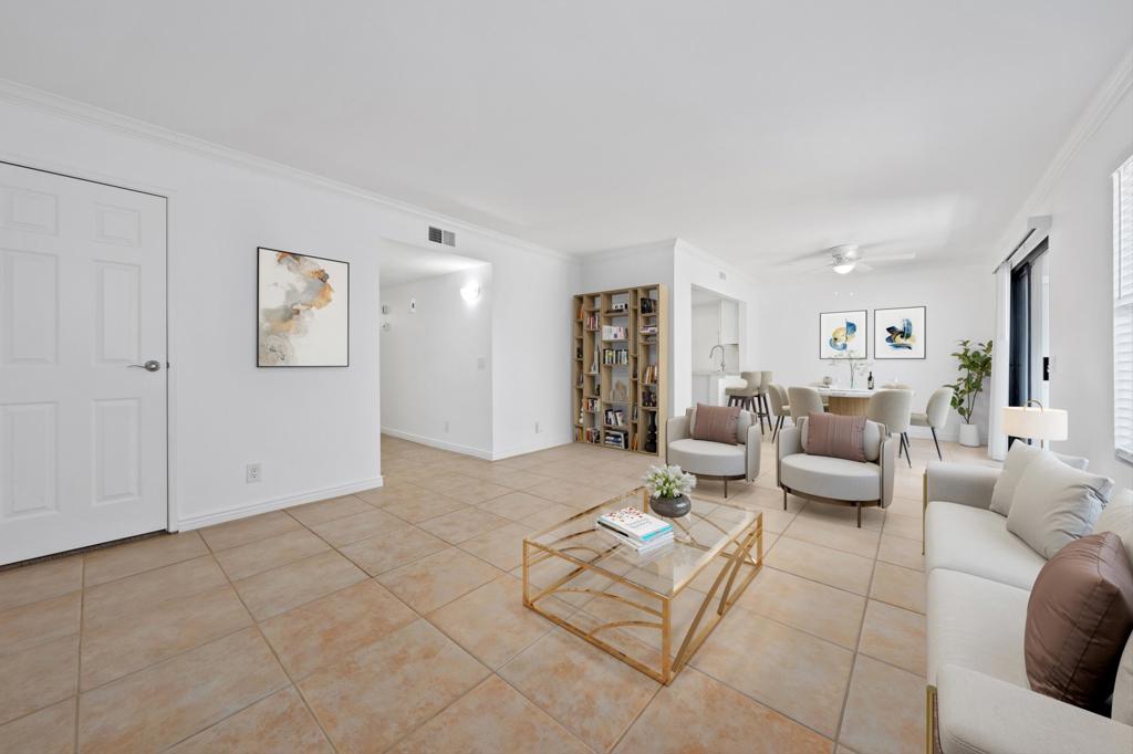 Palm Lakes - Residential